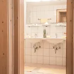 Kristall Hotell 3*
