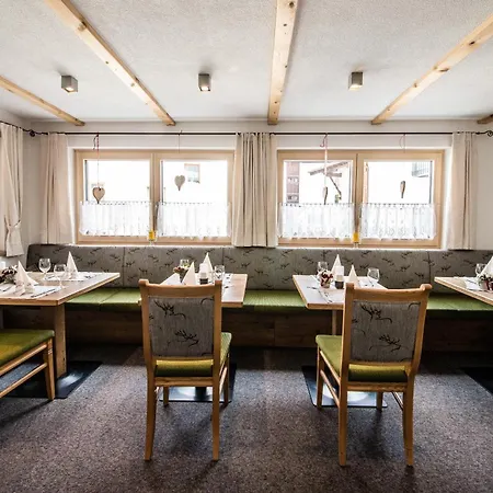 Kristall Hotel