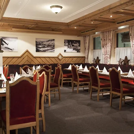 Kristall サンクト・アントン・アム・アールベルク