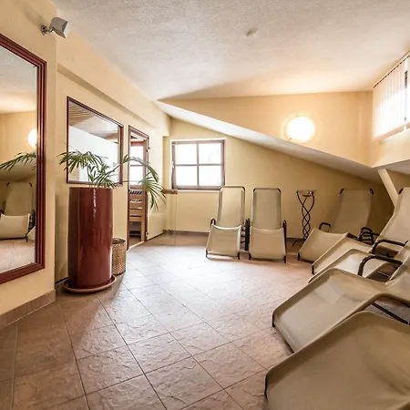 Kristall サンクト・アントン・アム・アールベルク