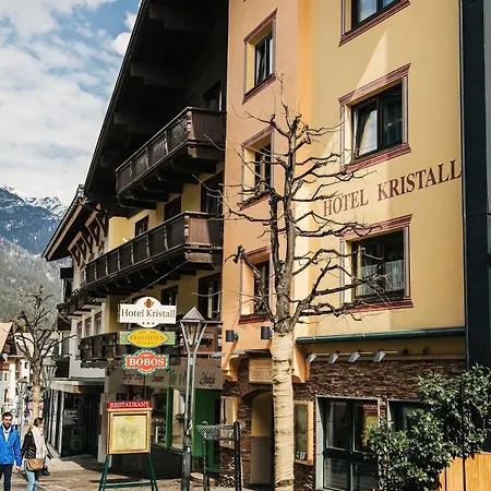 Kristall Hotel 3*