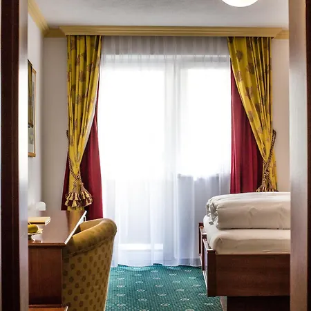 Otel Kristall Sankt Anton am Arlberg