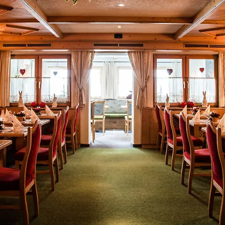 Otel Kristall Sankt Anton am Arlberg